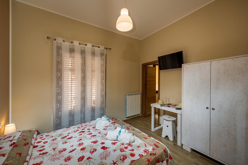 อันติโก กานาเล Bed & Breakfast กัสเตลลัมมาเร เดล โกลโฟ ภายนอก รูปภาพ